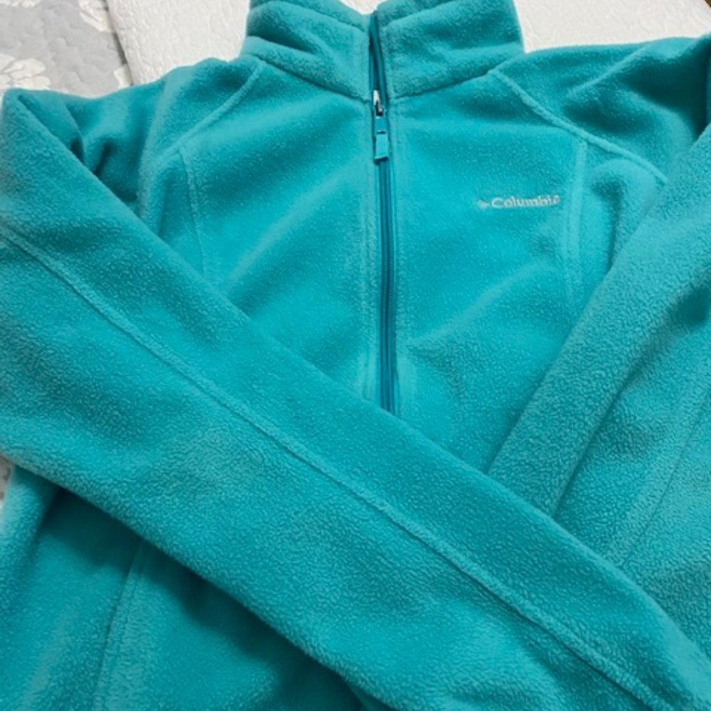 Columbia Light Woman's Size Small Jacket